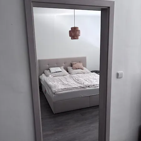 Apartment Stylish Near Center